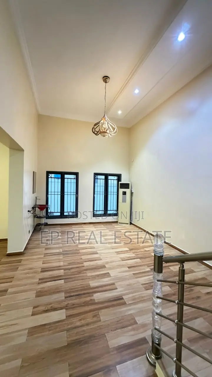 5bdrm House in Guzape District for sale