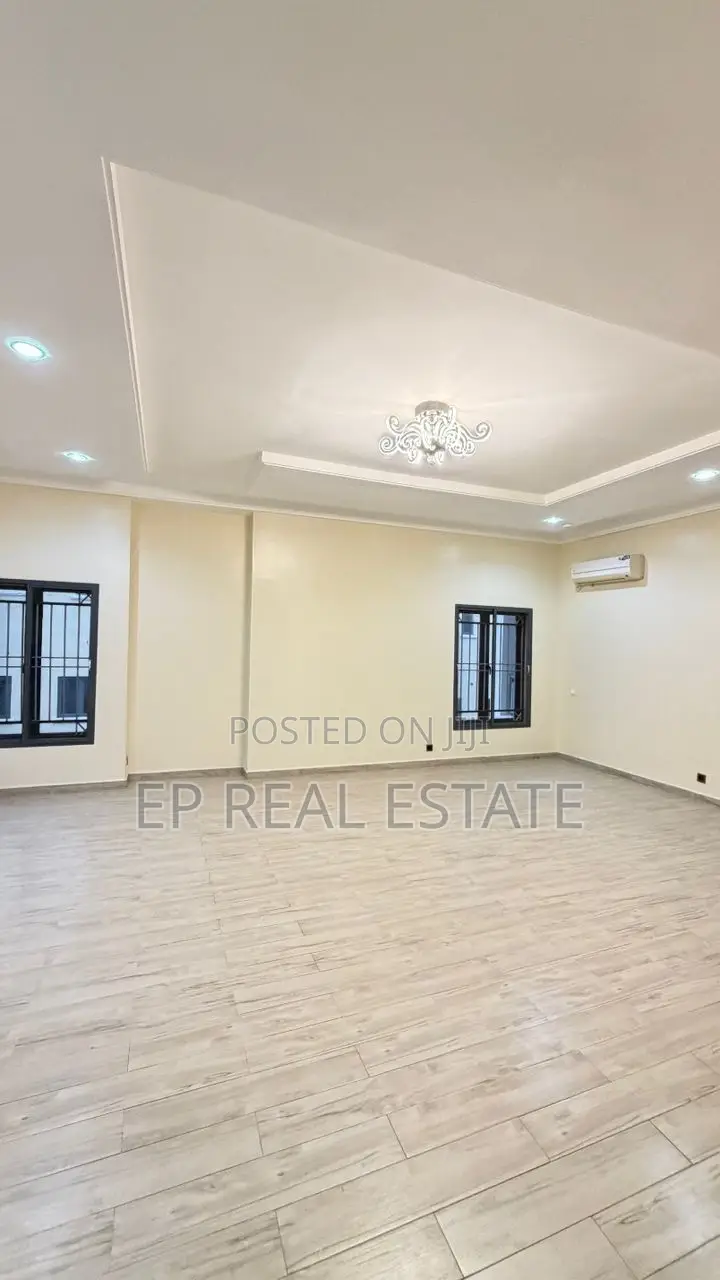 5bdrm House in Guzape District for sale