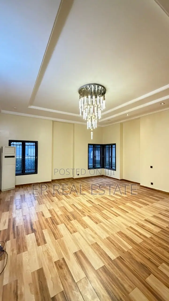 5bdrm House in Guzape District for sale