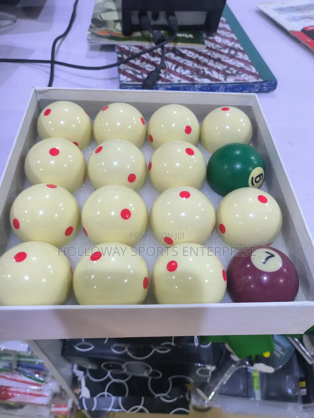 White Dotted Ball Set