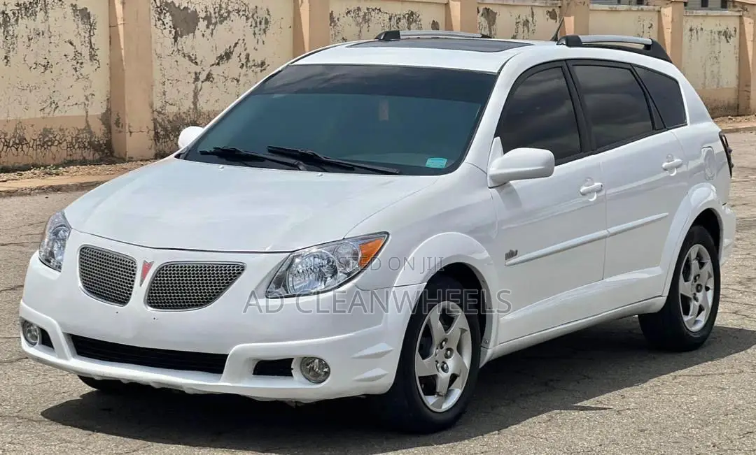 Pontiac Vibe 2006 White