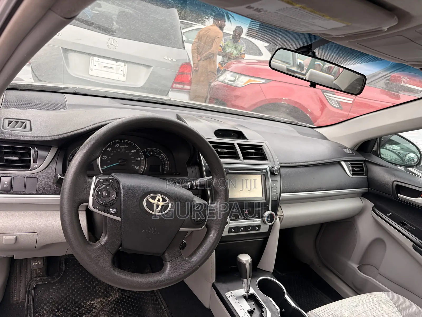 Toyota Camry LE 4dr Sedan (2.5L 4cyl 6A) 2012 Silver