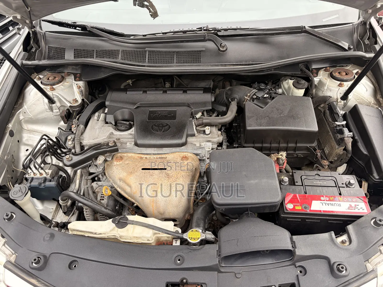 Toyota Camry LE 4dr Sedan (2.5L 4cyl 6A) 2012 Silver