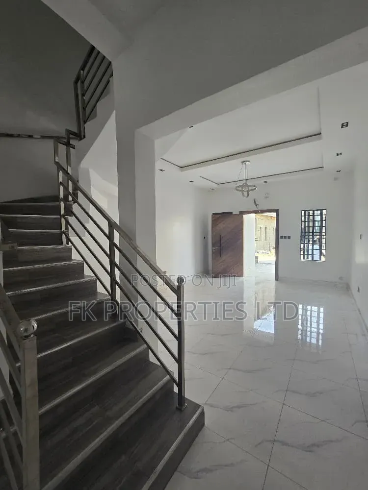 1bdrm Bedsitter in Igboefon for rent