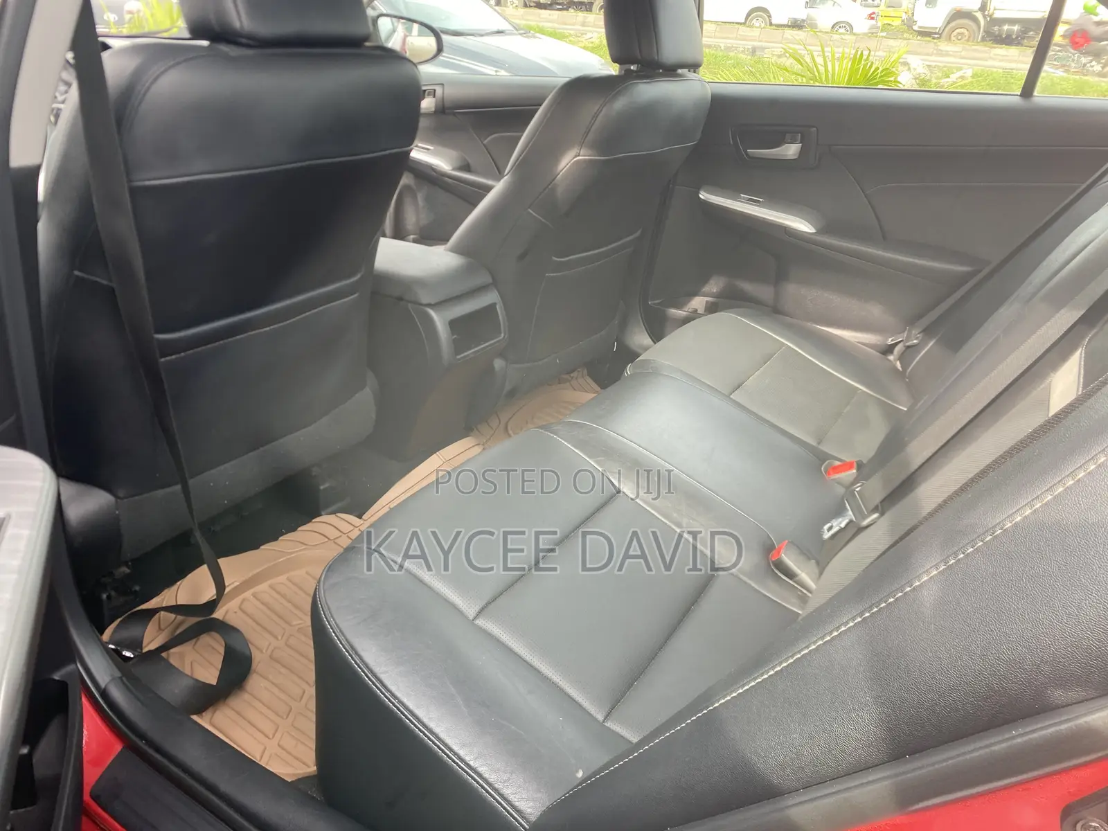 Toyota Camry SE V6 4dr Sedan (3.5L 6cyl 6A) 2013 Red