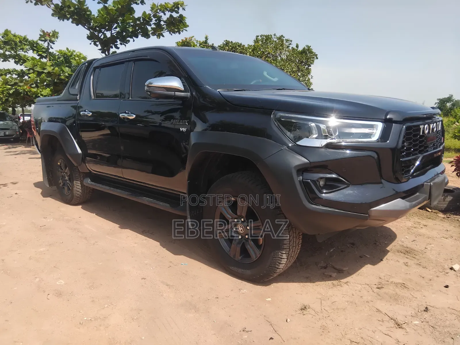 Toyota Hilux 2025 Black