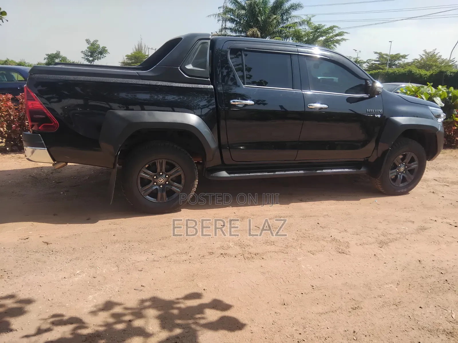 Toyota Hilux 2025 Black