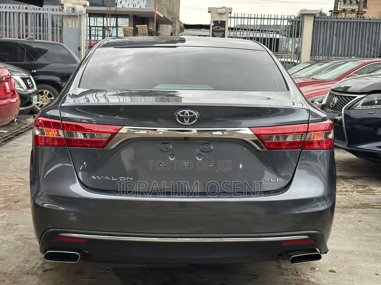 Toyota Avalon XLE Premium FWD Sedan (3.6L 6cyl 6A) 2016 Gray