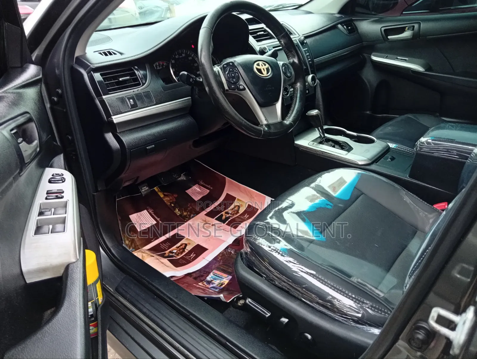 Toyota Camry SE 4dr Sedan (3.5L 6cyl 6A) 2014 Gray