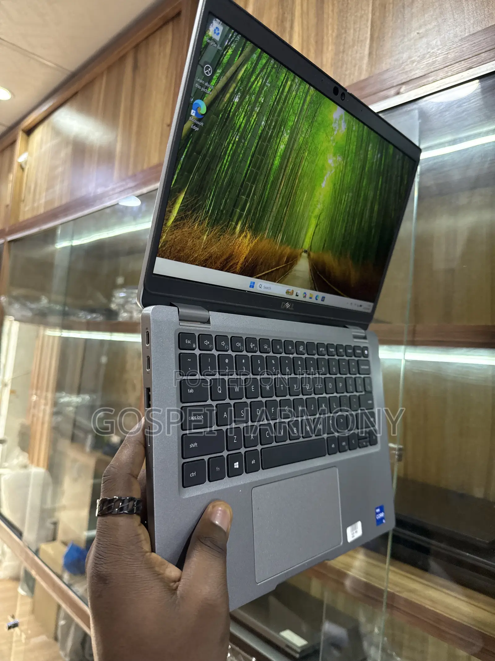 Laptop Dell Latitude 5320 16GB Intel Core i5 SSD 256GB
