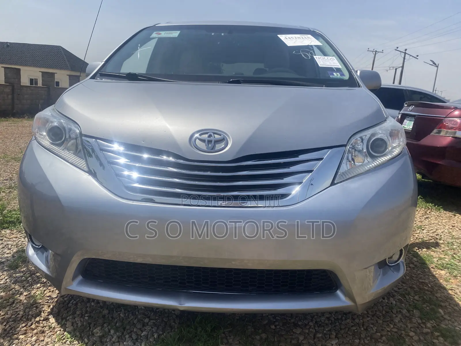Toyota Sienna LE AWD 7-Passenger 2013 White
