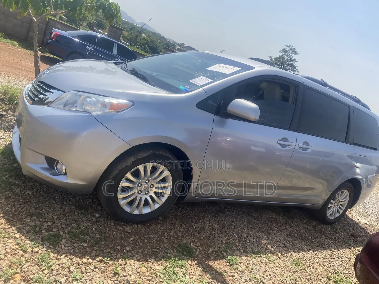 Toyota Sienna LE AWD 7-Passenger 2013 White