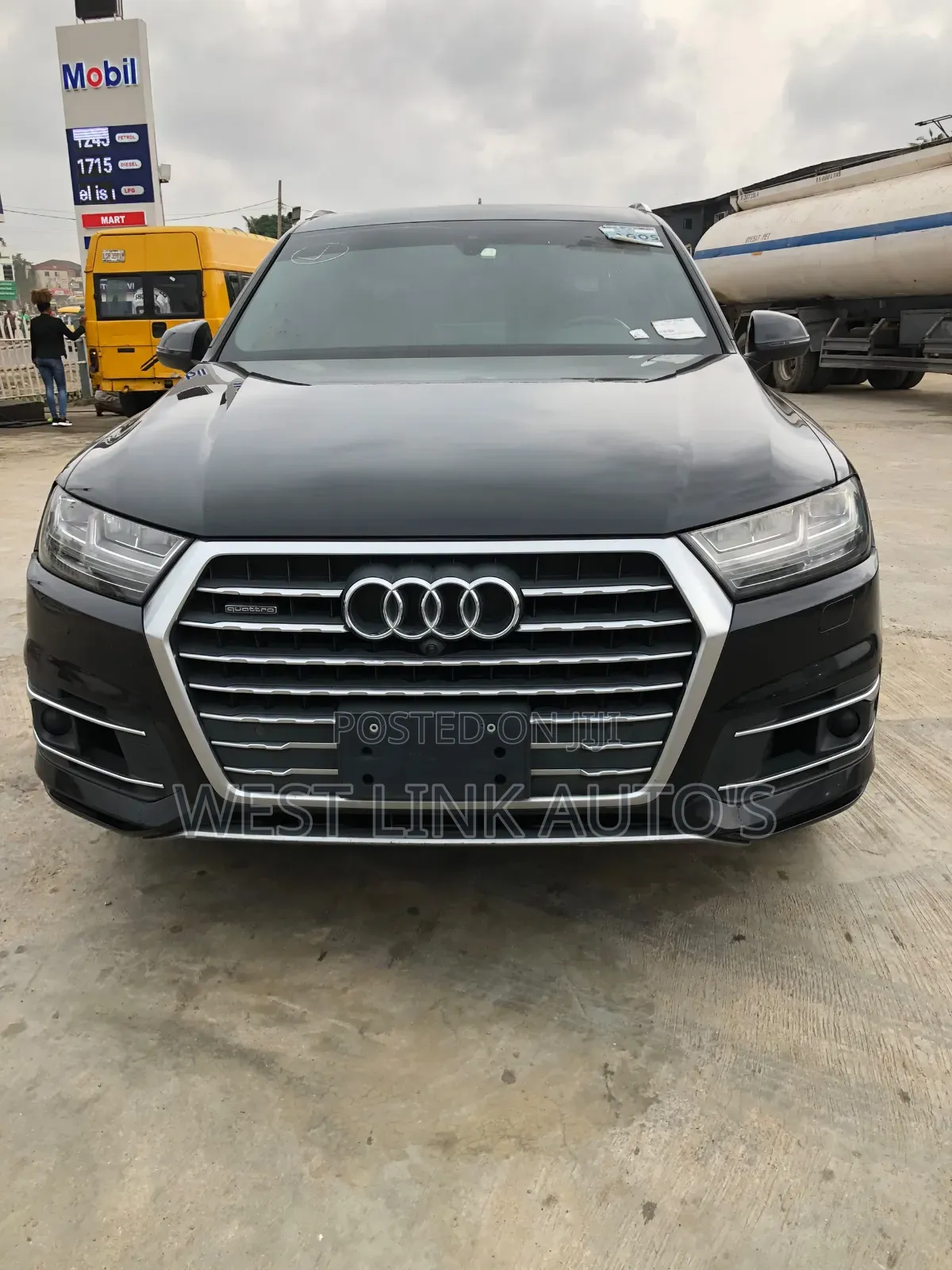 Audi Q7 2017 Black