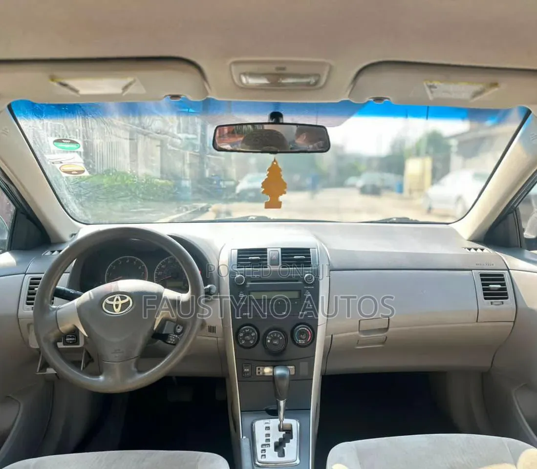 Toyota Corolla 2010 Blue