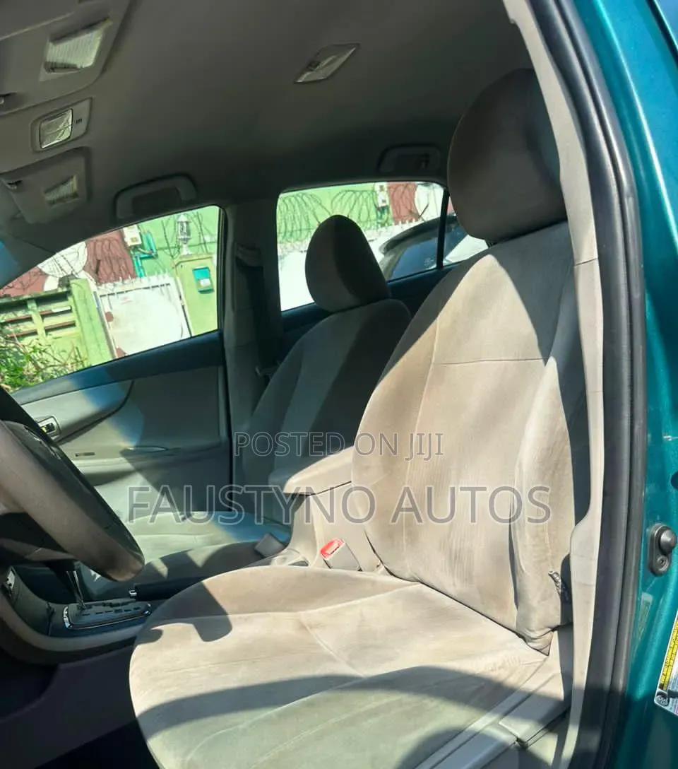 Toyota Corolla 2010 Blue
