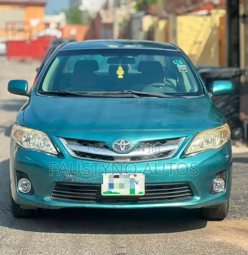 Toyota Corolla 2010 Blue