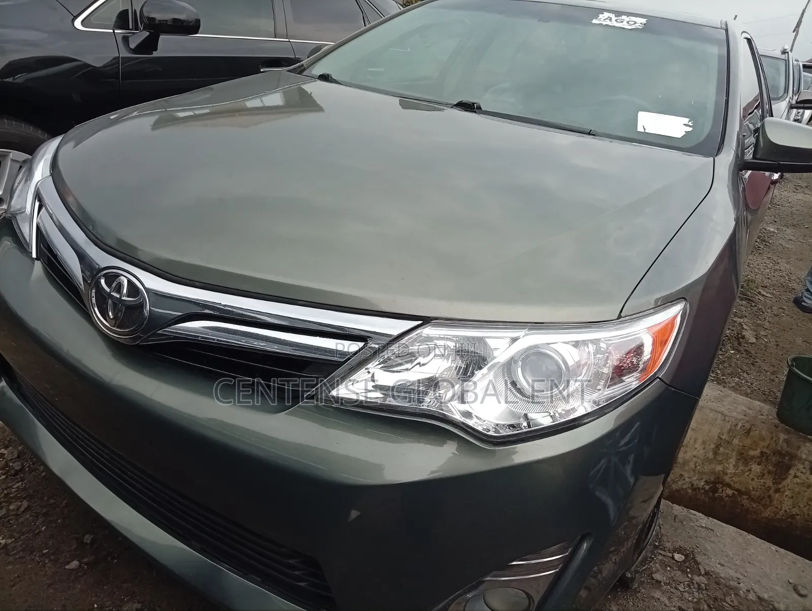 Toyota Camry XLE 4dr Sedan (3.5L 6cyl 6A) 2014