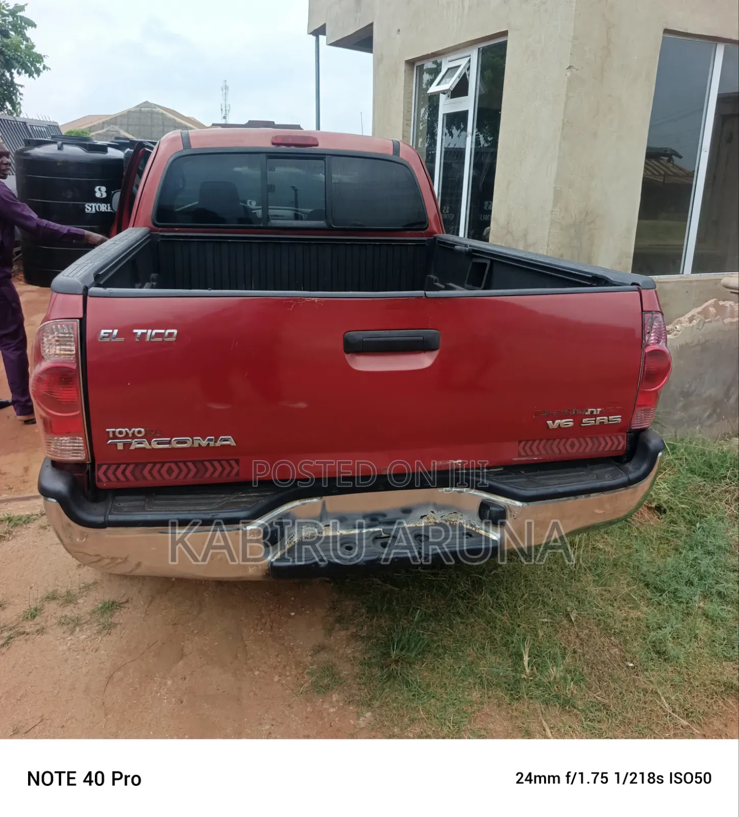 Toyota Tacoma 2004 Red