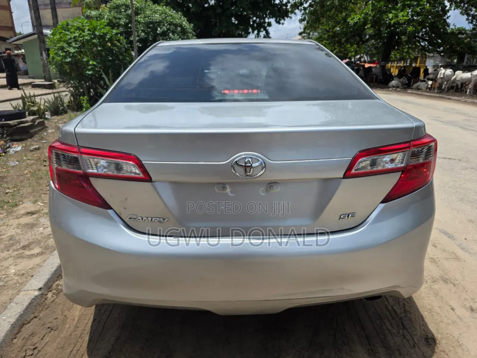 Toyota Camry SE 4dr Sedan (3.5L 6cyl 6A) 2014 Silver