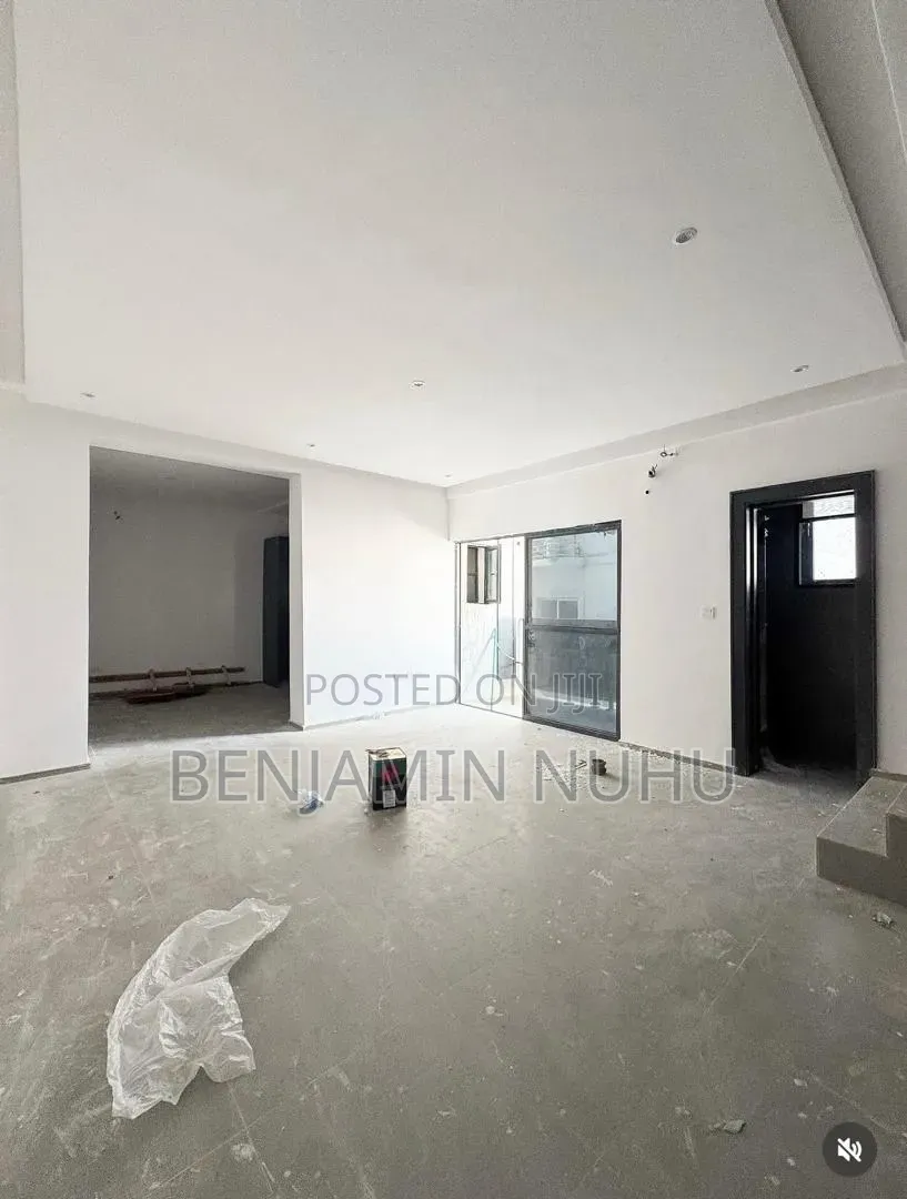 2bdrm Maisonette in Illasan, Ilasan for rent