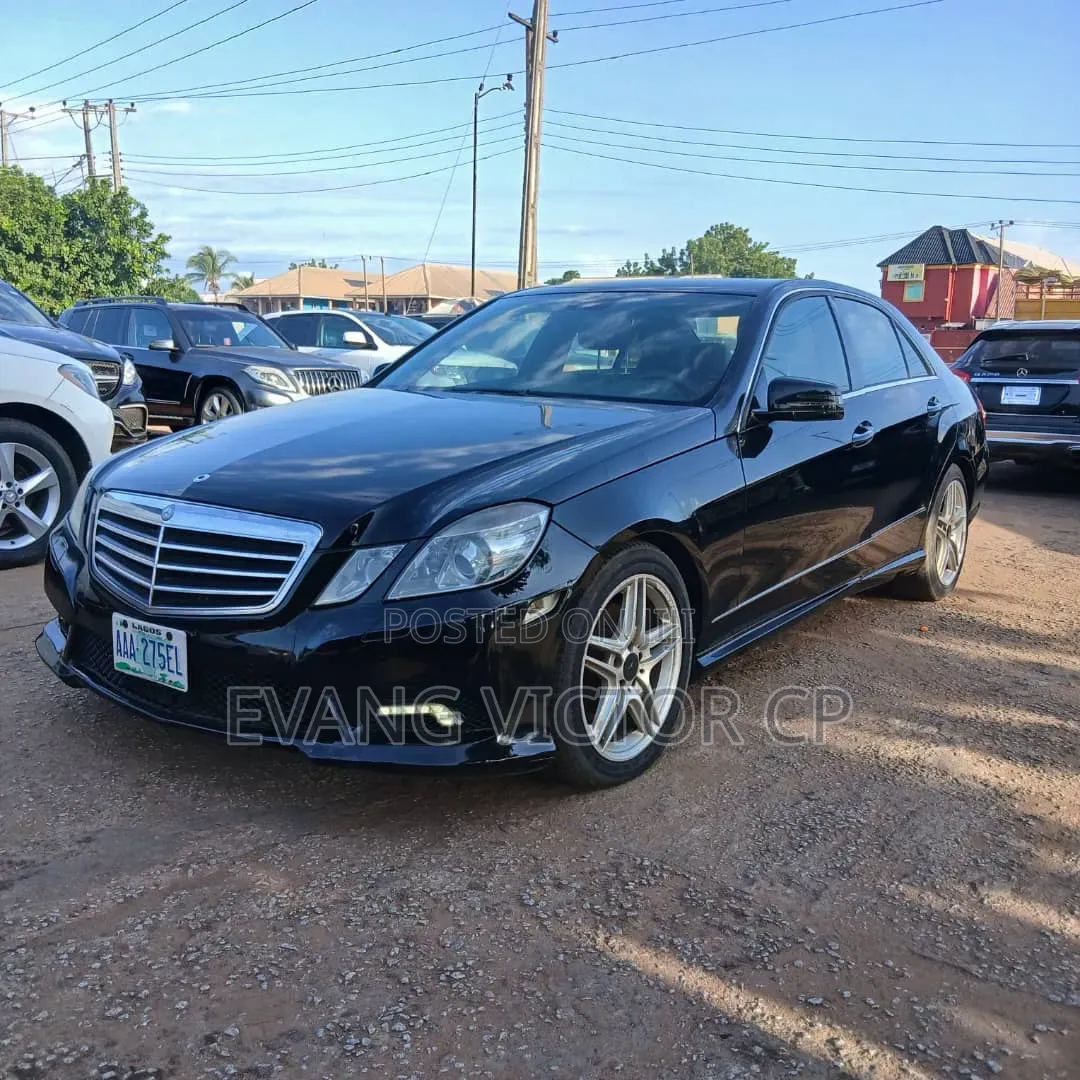 Mercedes-Benz E350 Base 4Matic Sedan AWD (3.5L 6cyl 7A) 2010 Black