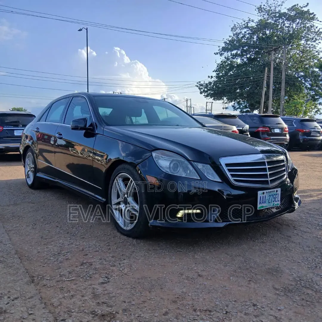 Mercedes-Benz E350 Base 4Matic Sedan AWD (3.5L 6cyl 7A) 2010 Black