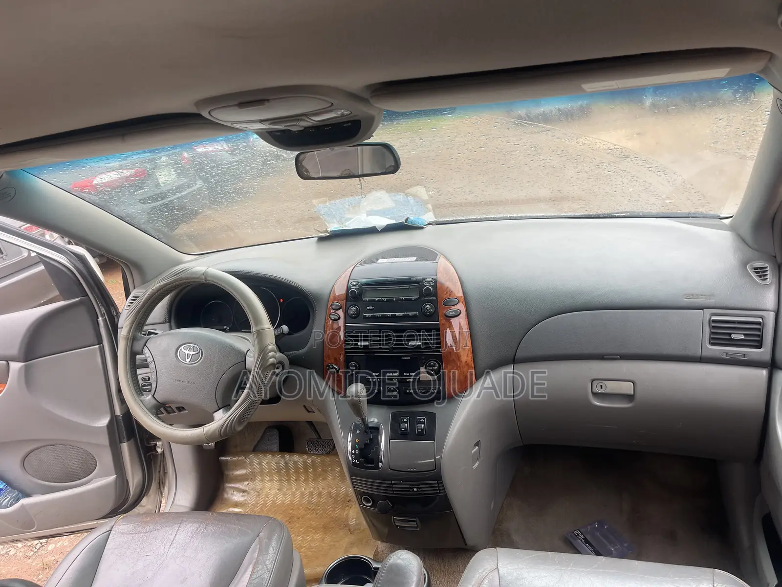 Toyota Sienna XLE Limited AWD 2006 Gold