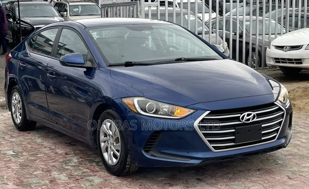 Hyundai Elantra SE Sedan FWD (2.0L 4cyl 6M) 2017 Blue