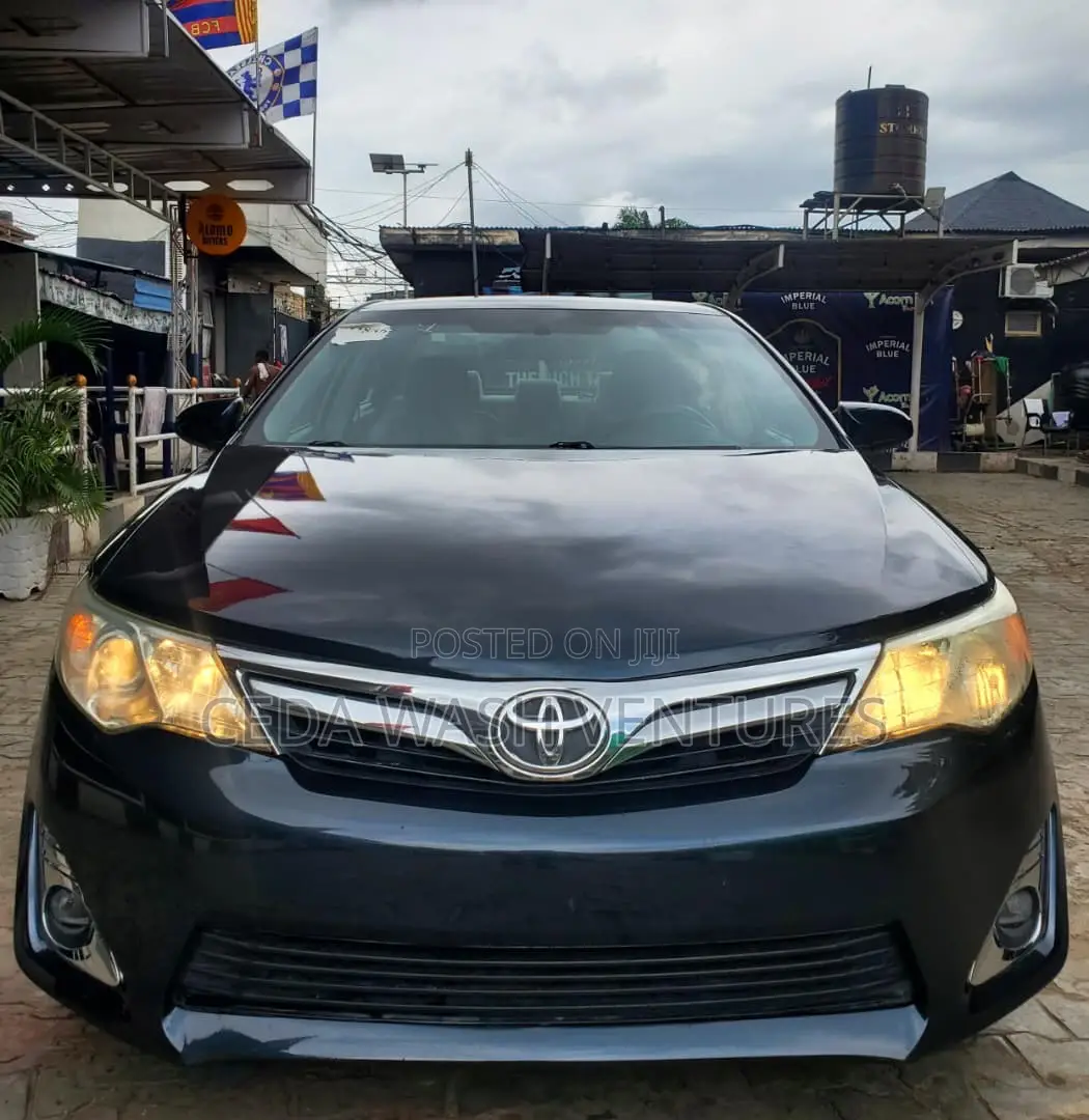 Toyota Camry 2014 Blue