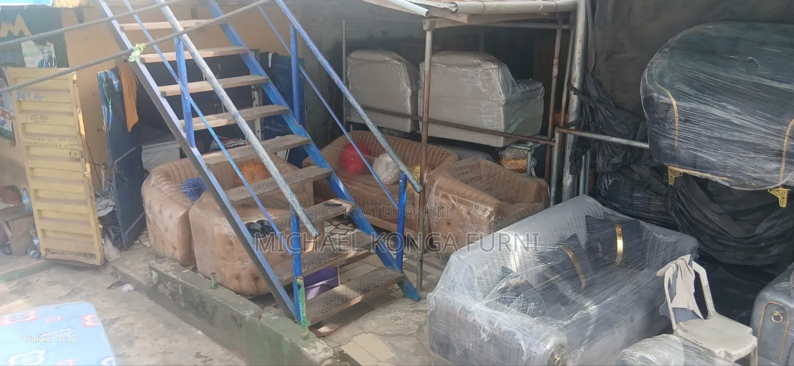 Beautiful 7 Seater Sifa