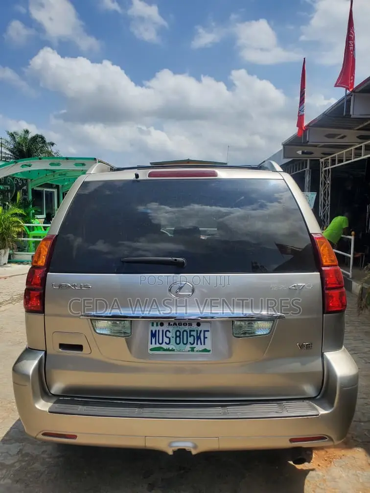 Lexus GX 470 2004 Gold