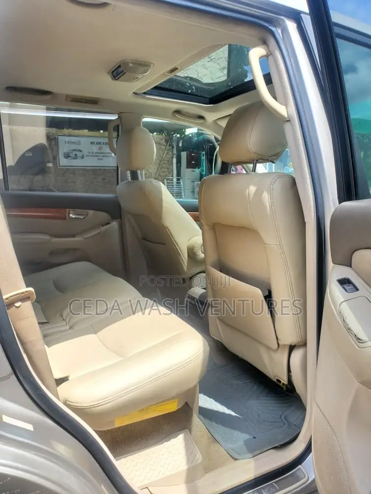 Lexus GX 470 2004 Gold