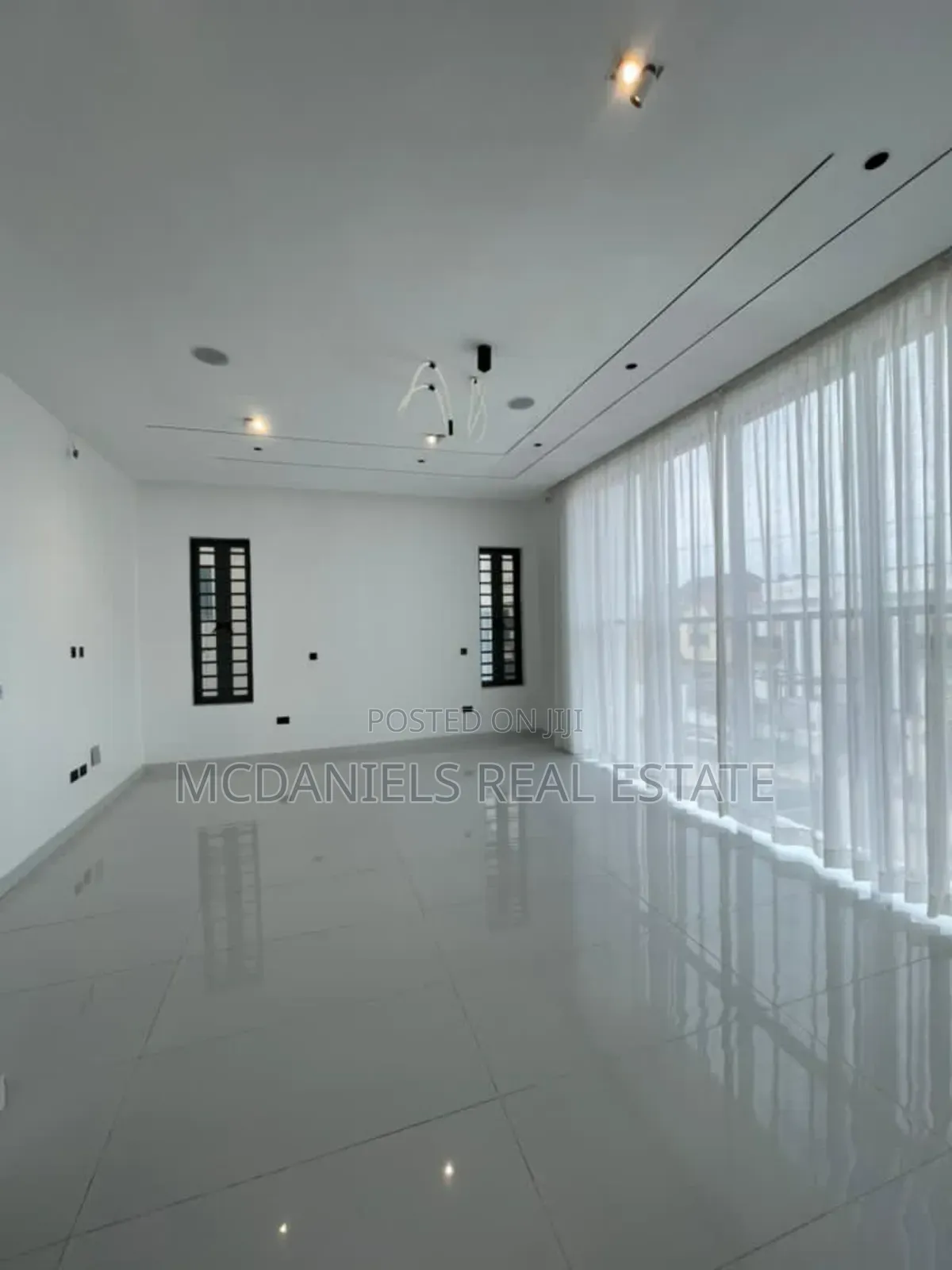 5bdrm Duplex in Ado / Ajah for sale