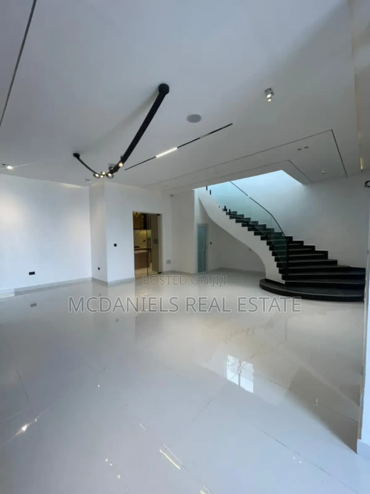 5bdrm Duplex in Ado / Ajah for sale