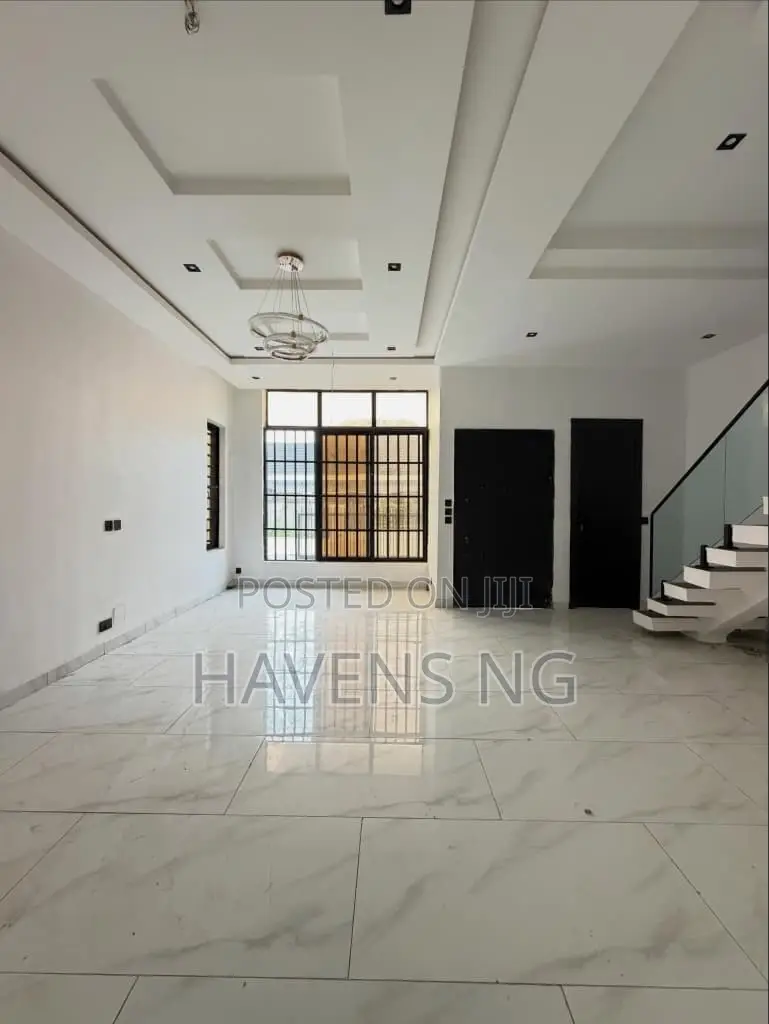 4bdrm Duplex in Sangotedo for sale