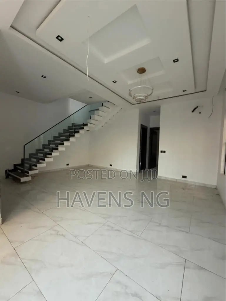 4bdrm Duplex in Sangotedo for sale