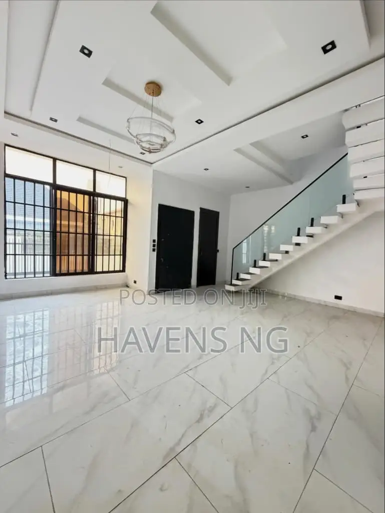 4bdrm Duplex in Sangotedo for sale