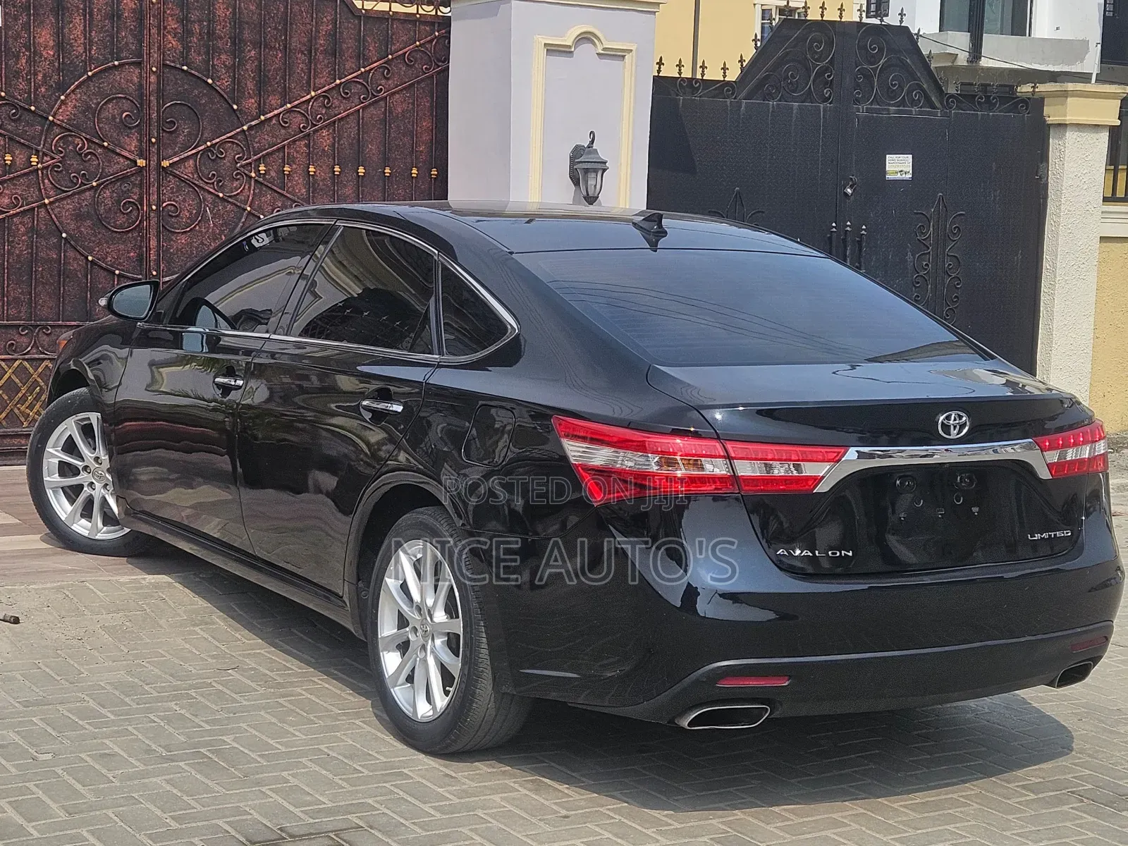 Toyota Avalon 2015 Black