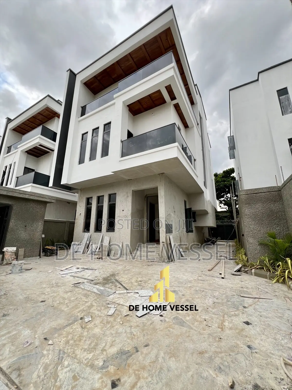 6bdrm Duplex in Victoria Island for sale