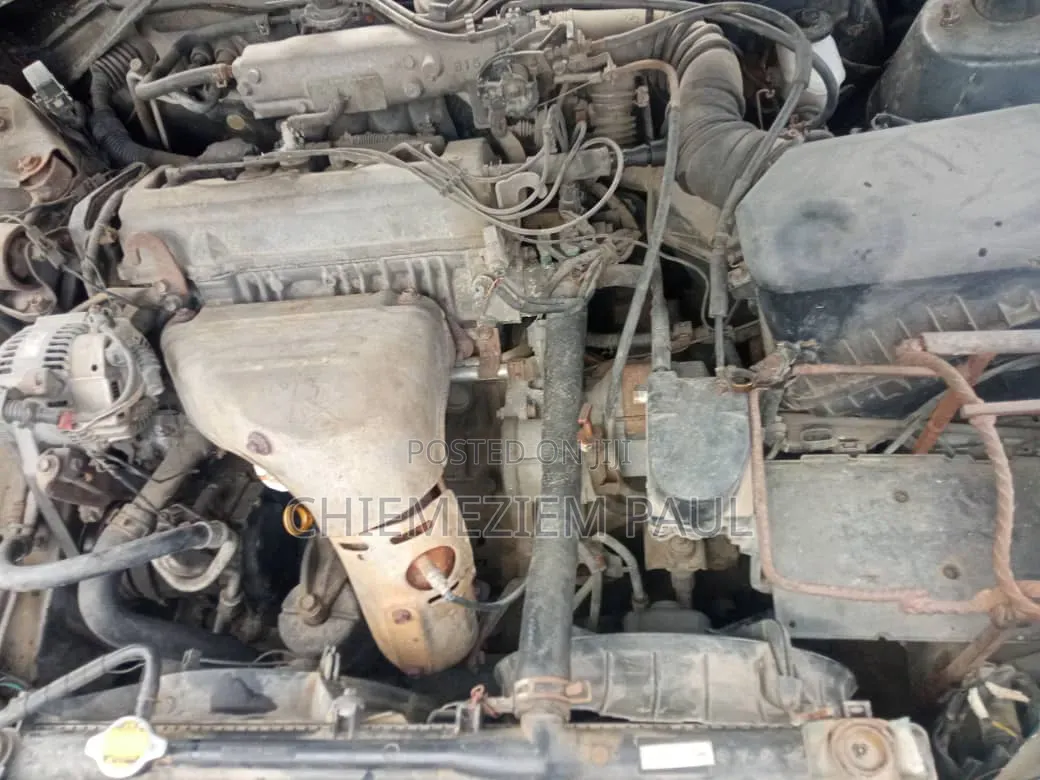 Toyota Camry LE 4dr Sedan (2.2L 4cyl 4A) 2001 Gray
