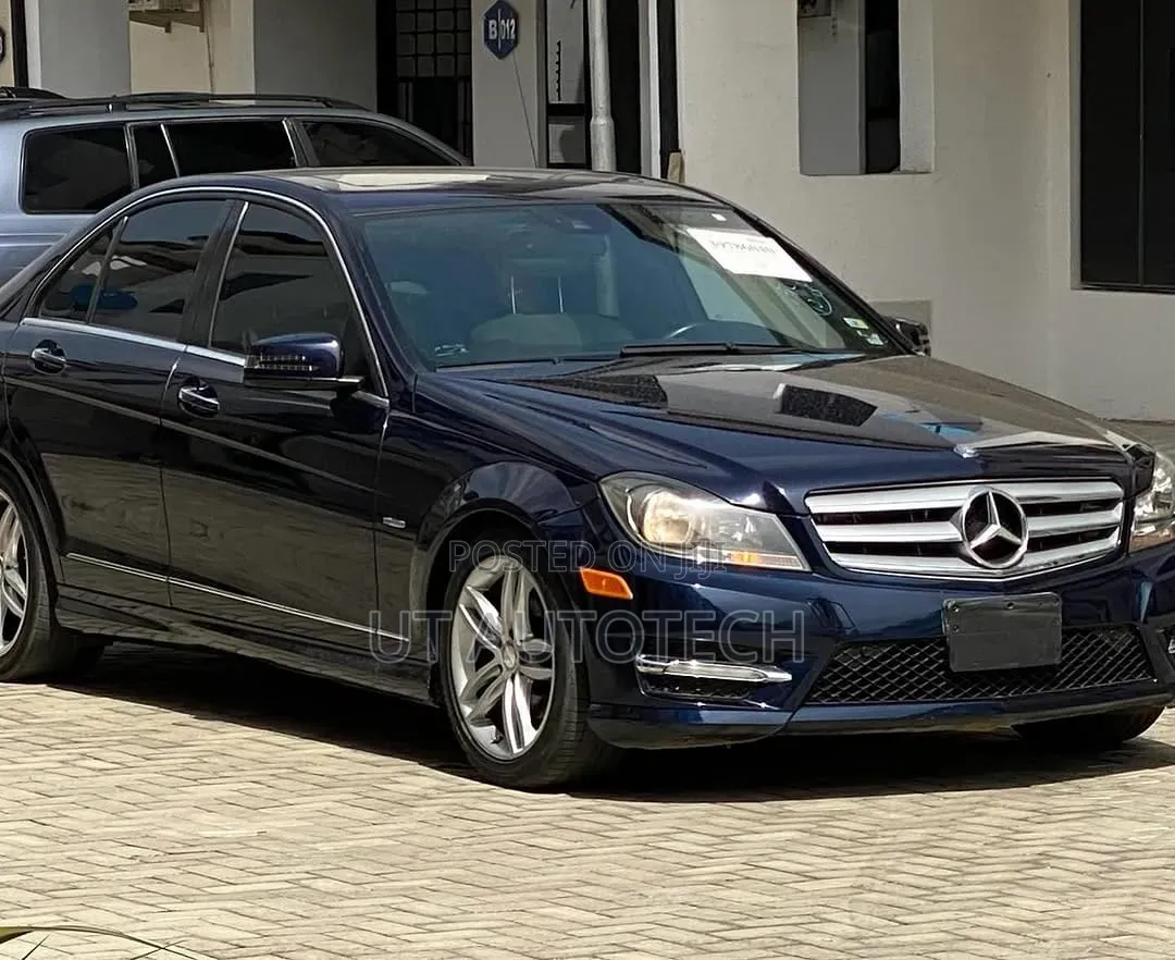 Mercedes-Benz C300 Luxury 4Matic Sedan AWD (3.5L 6cyl 7A) 2013 Blue