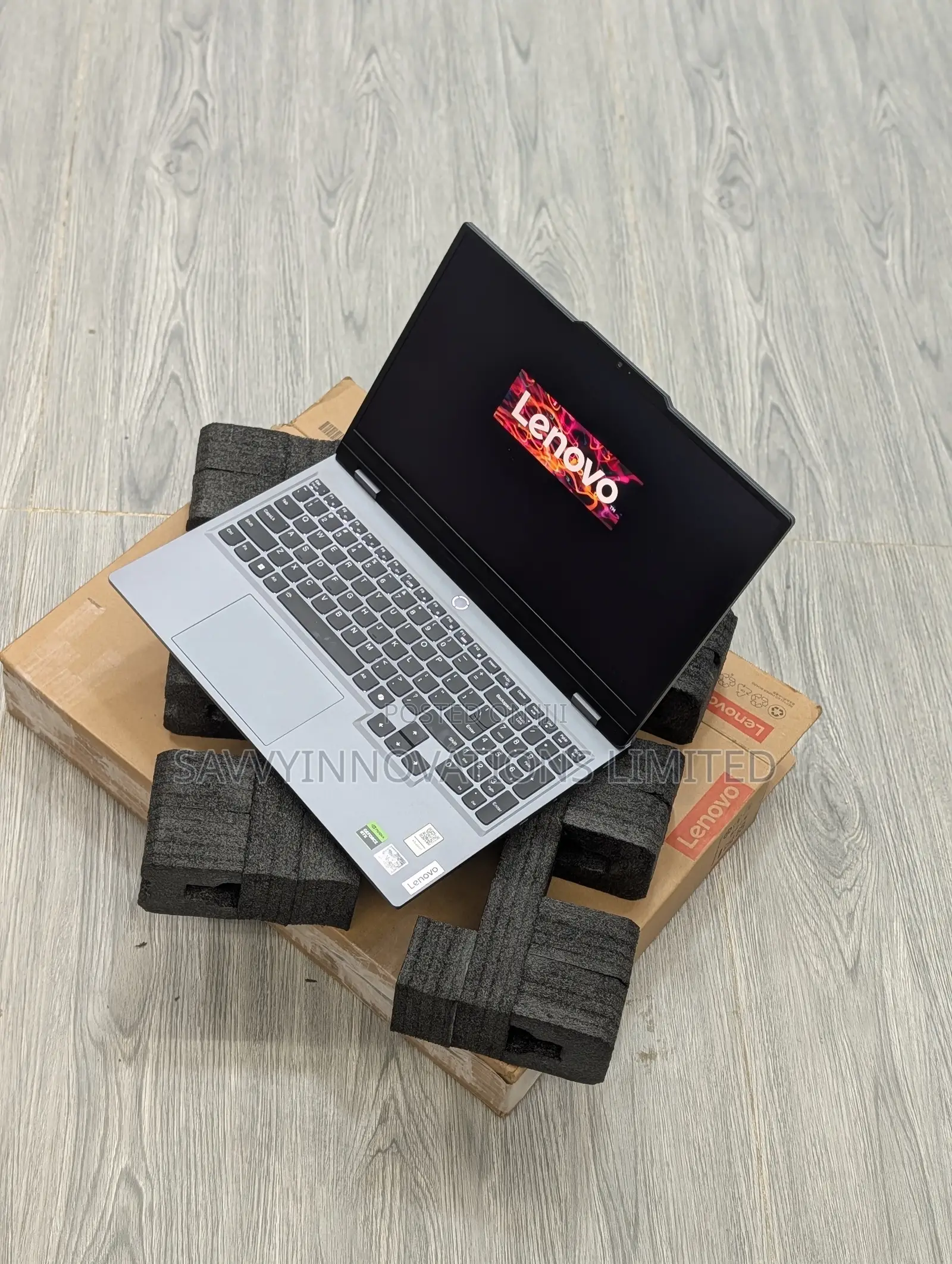 Laptop Lenovo LOQ 15ARP9 16GB AMD Ryzen 7 SSD 512GB