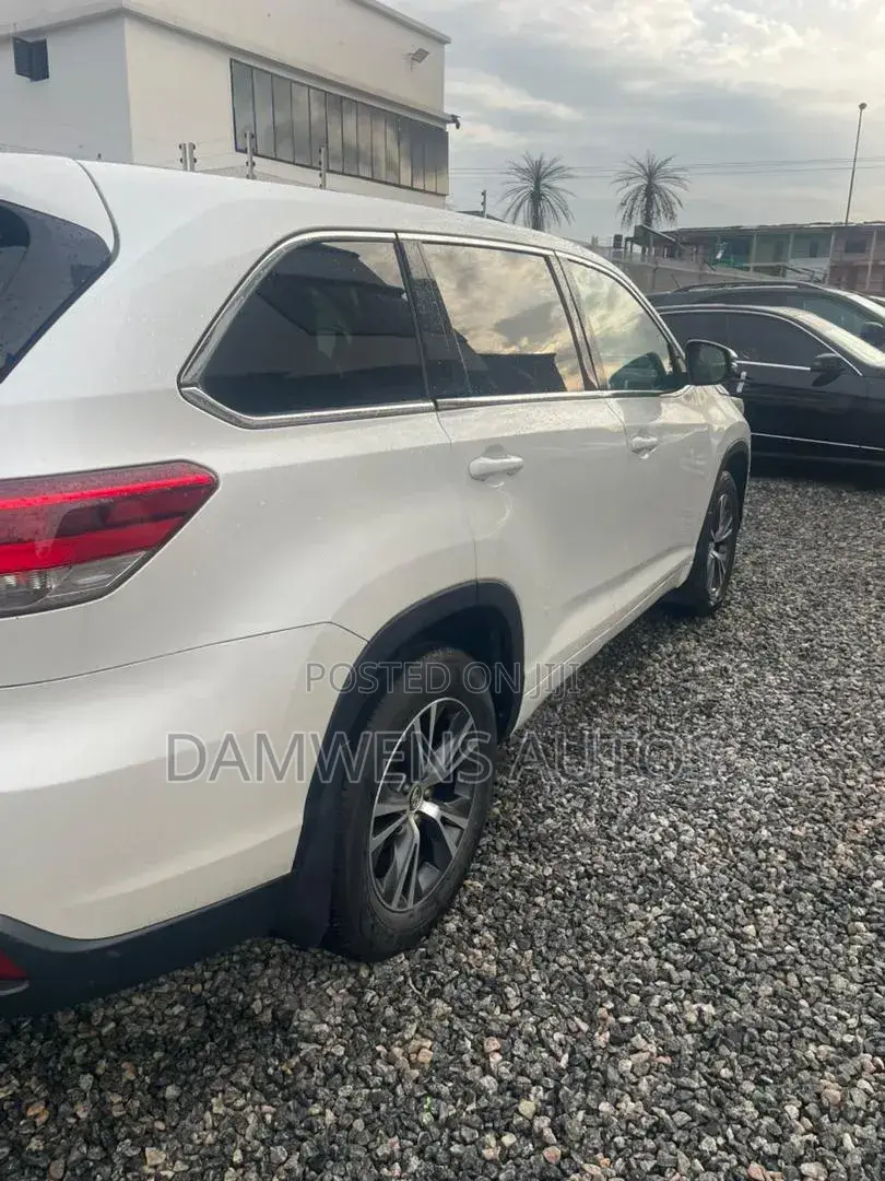 Toyota Highlander Limited 4x4 V6 (3.5L 6cyl 8A) 2017 White