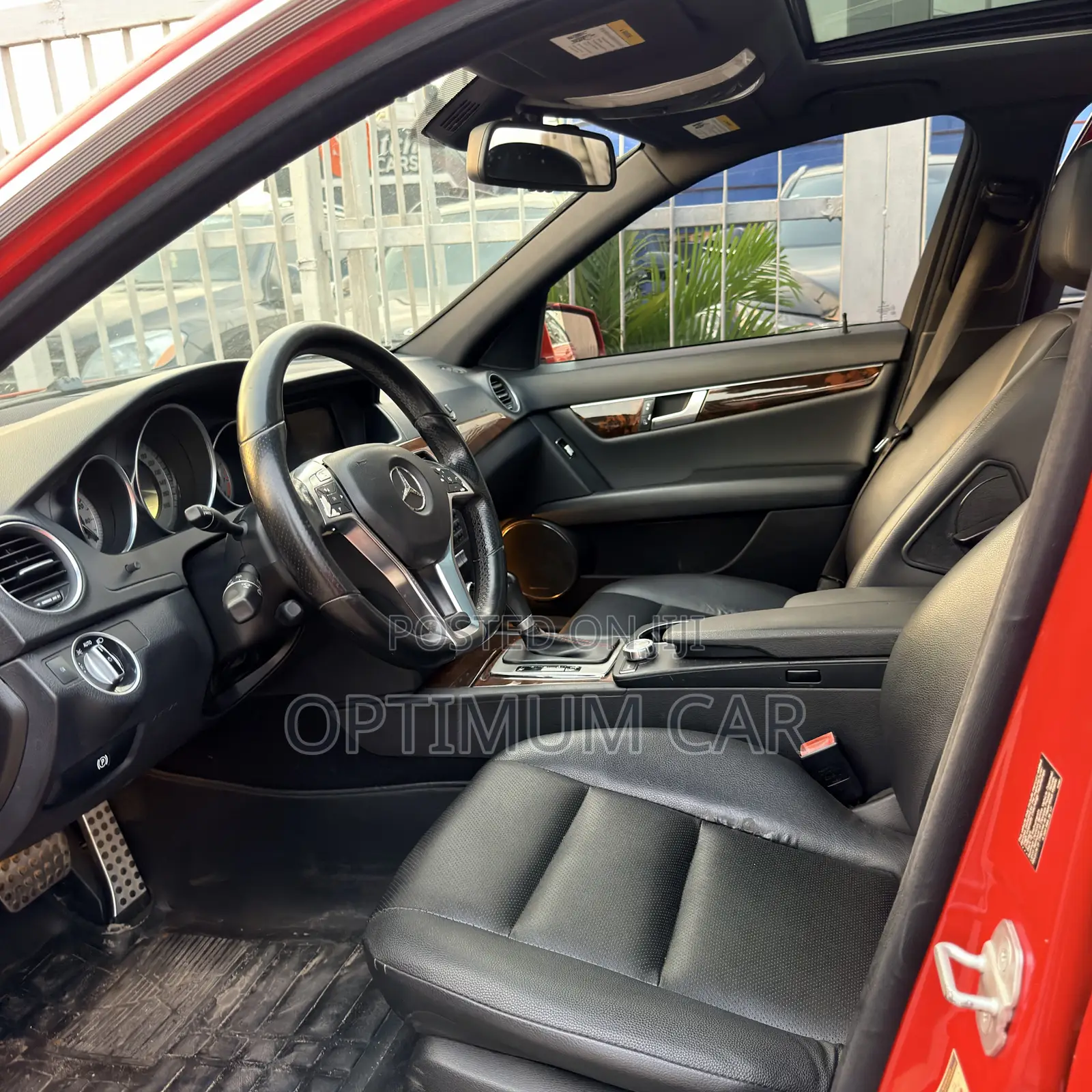 Mercedes-Benz C300 2014 Red