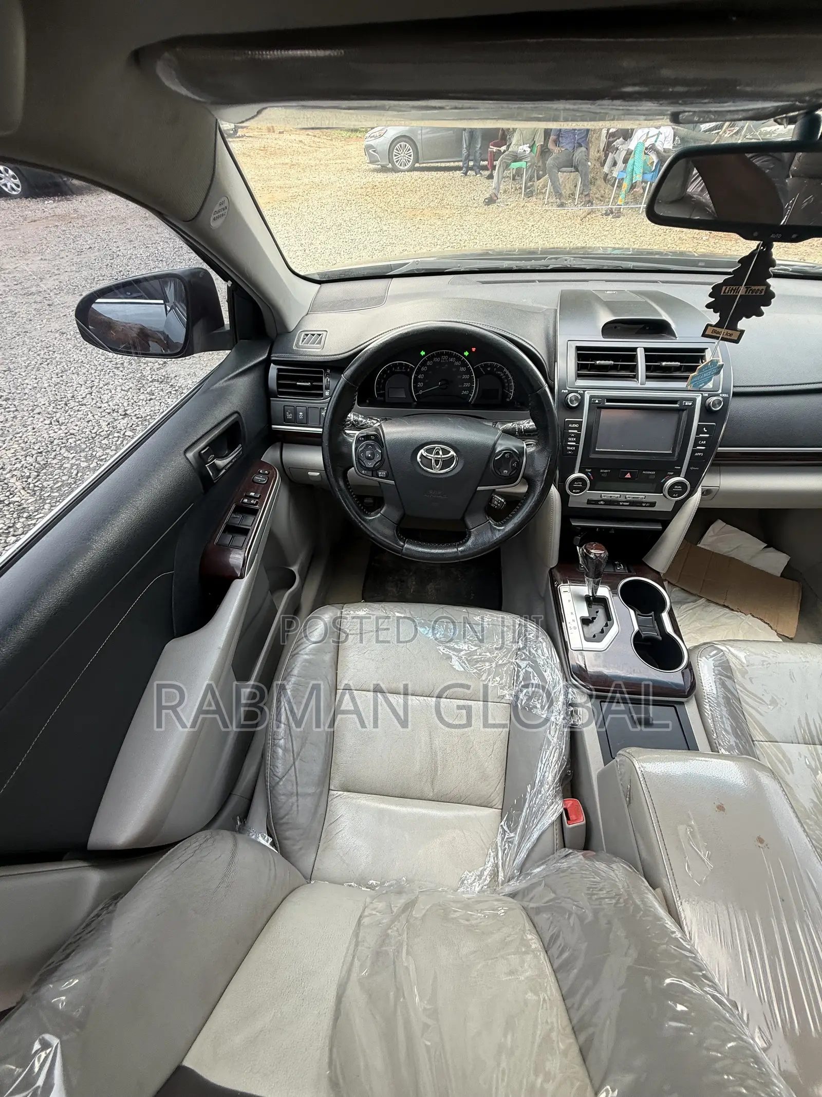 Toyota Camry XLE 4dr Sedan (2.5L 4cyl 6A) 2013 Gray