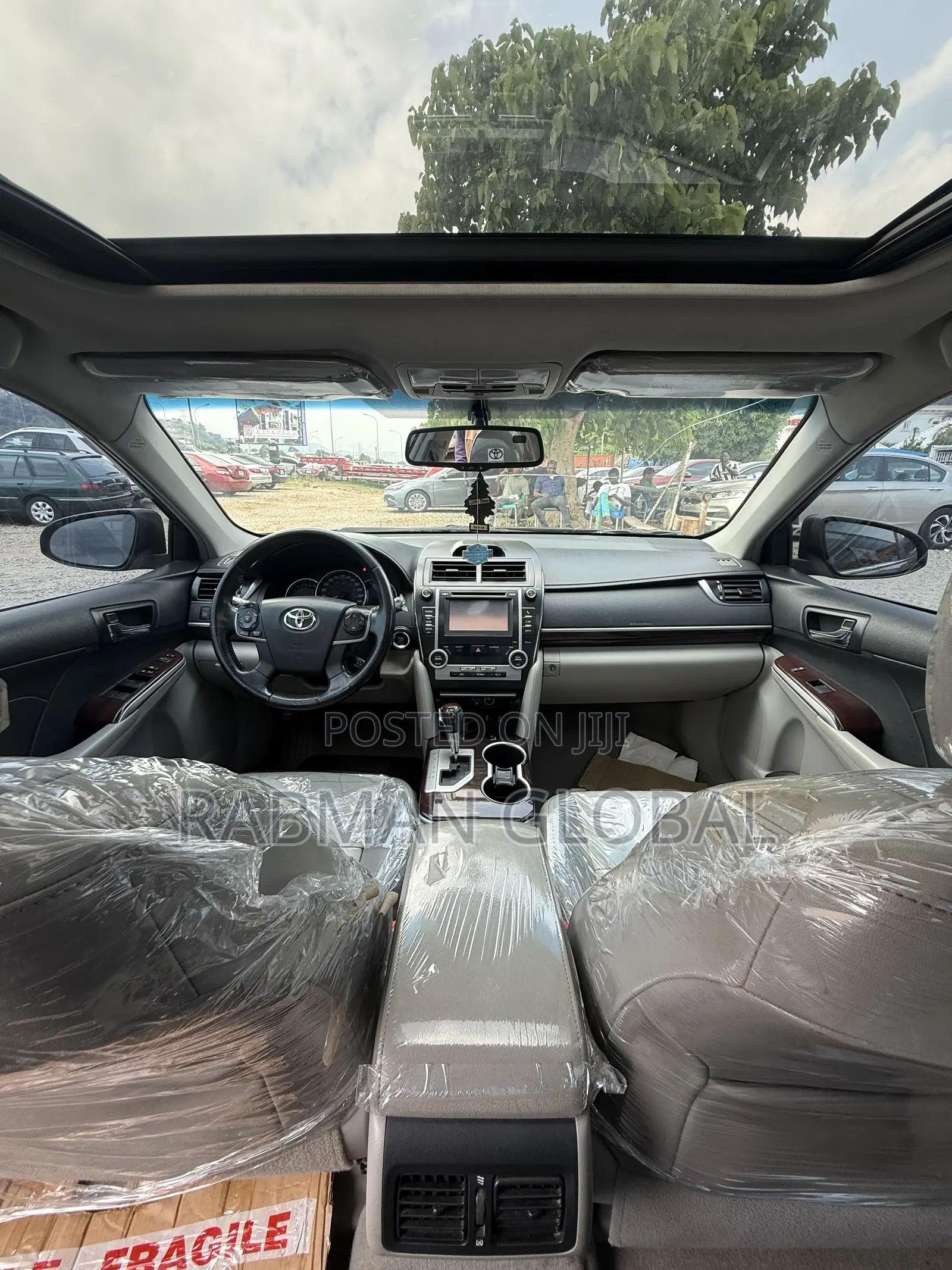 Toyota Camry XLE 4dr Sedan (2.5L 4cyl 6A) 2013 Gray