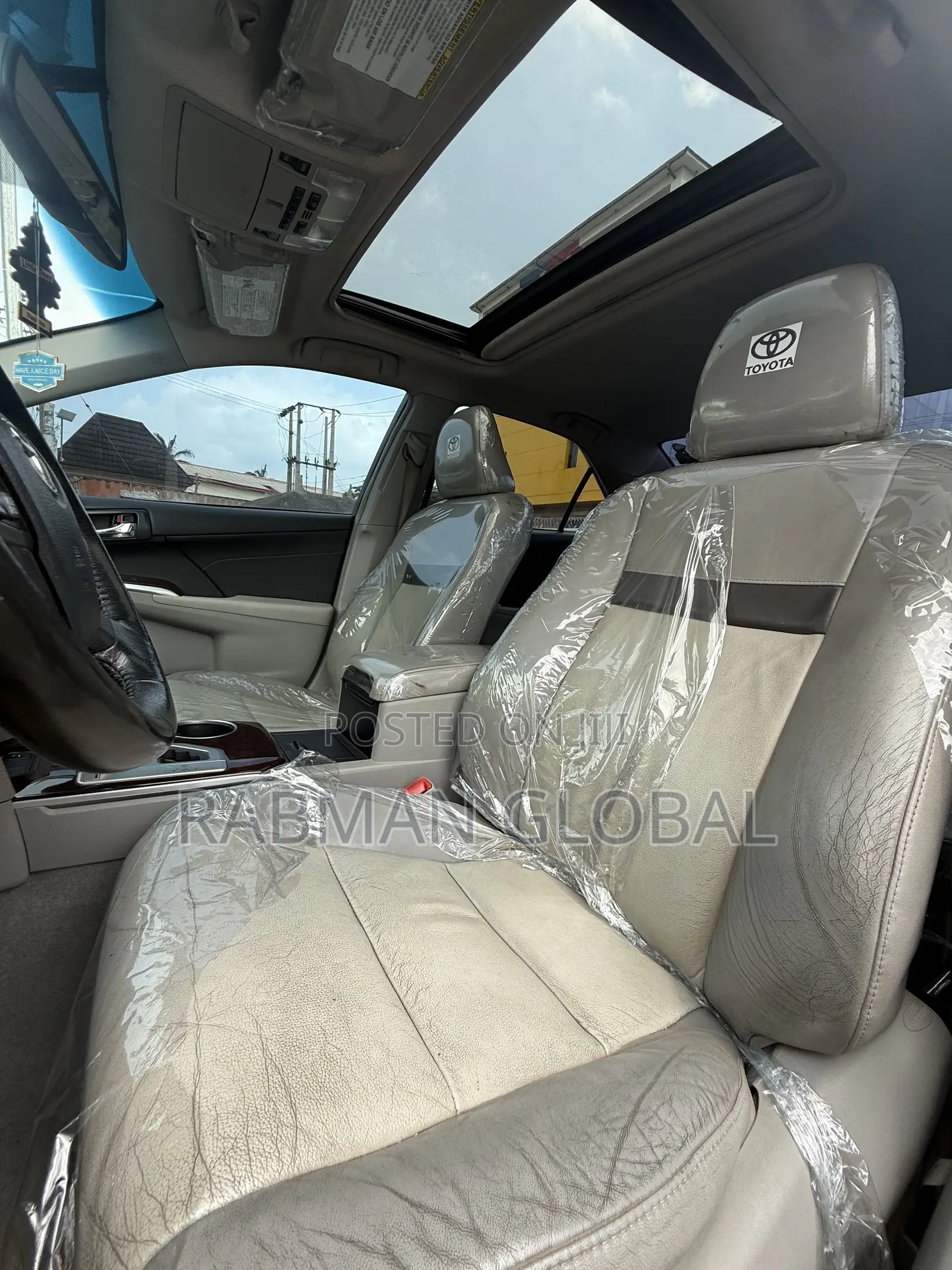 Toyota Camry XLE 4dr Sedan (2.5L 4cyl 6A) 2013 Gray