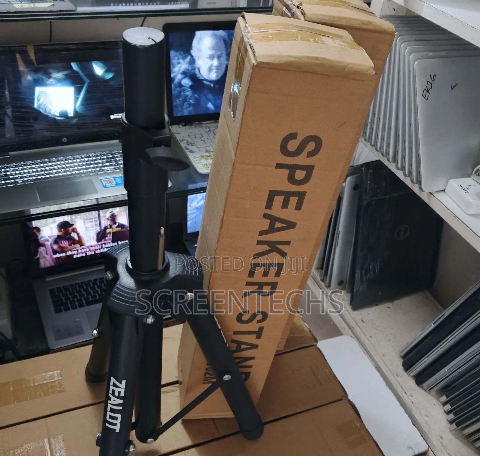 Original Zealot Speaker Stand