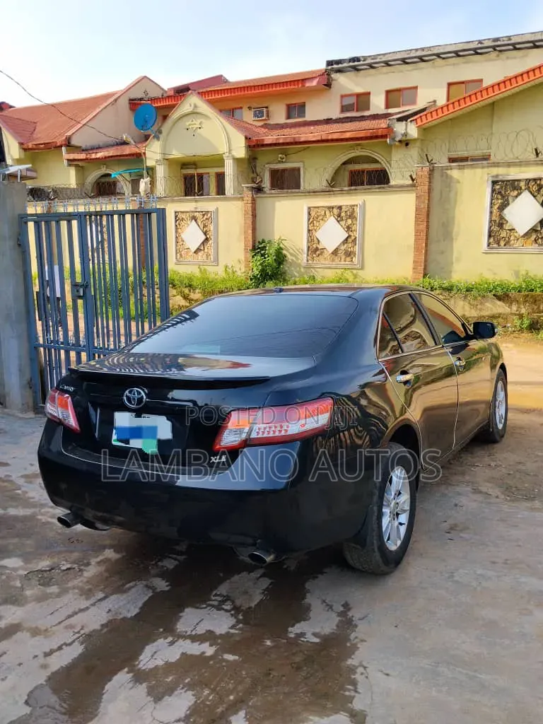 Toyota Camry 2011 Black