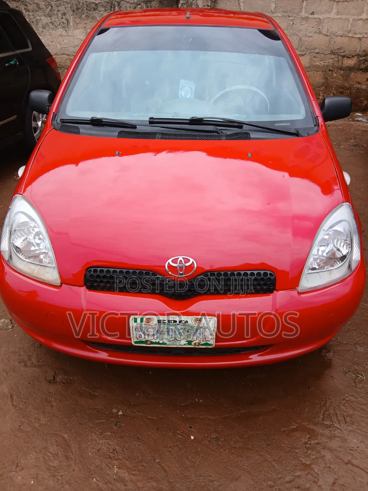 Toyota Yaris 2005 Red